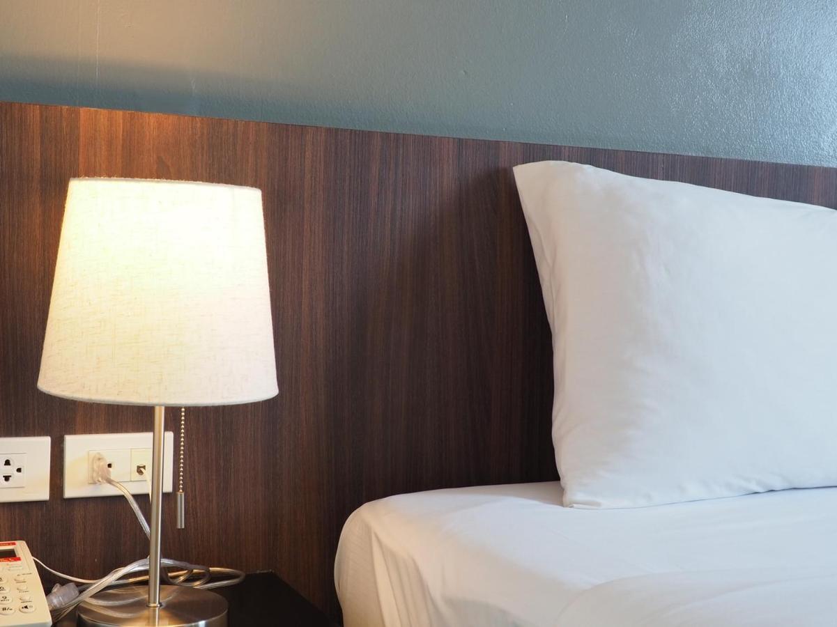 Pb Grand Hotel Хатъяй Экстерьер фото