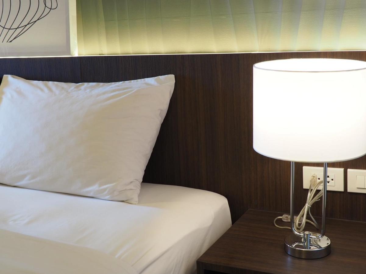 Pb Grand Hotel Хатъяй Экстерьер фото