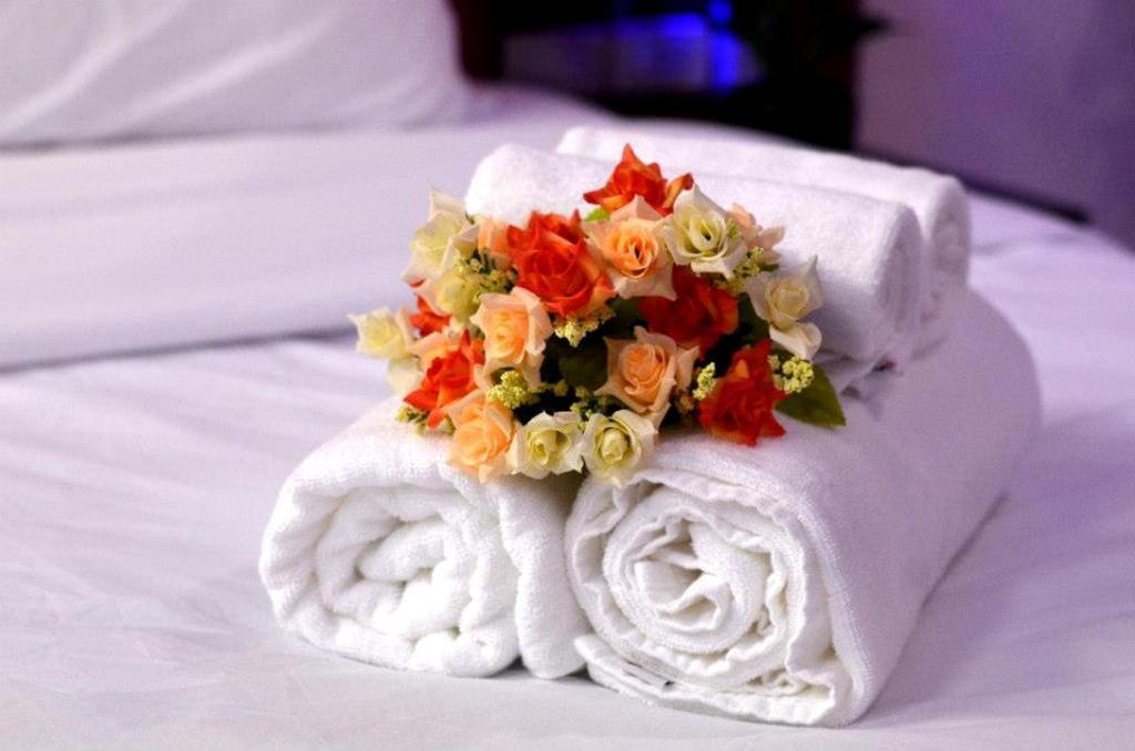 Pb Grand Hotel Хатъяй Экстерьер фото